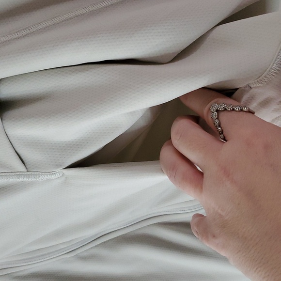 Lululemon Ventilating UV Protection Running Jacket Size 8 Full Zip Bone Womens - Picture 4 of 14